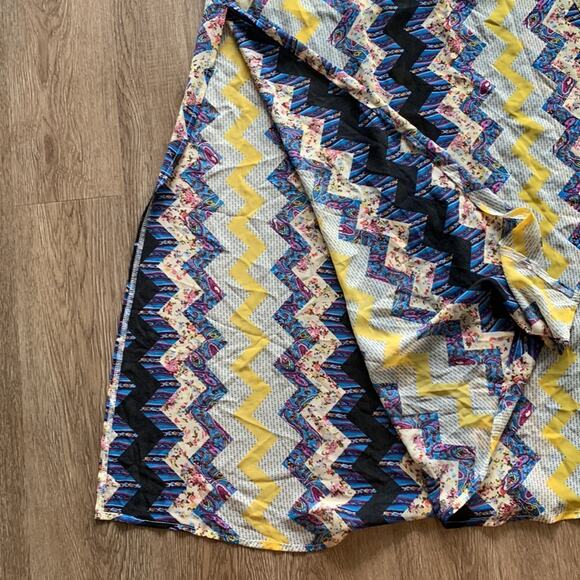 Tobi Patchwork Zig Zag Maxi Dress Cross Tie Back Size Small - Picture 2 of 8